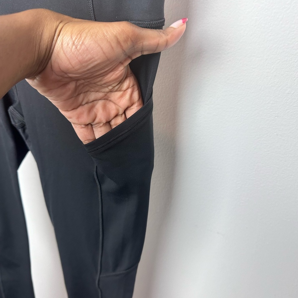 #59 LULULEMON Fast and Free Brushed Fabric High-Rise Tight 28" SIZE 2 workout - Picture 10 of 12
